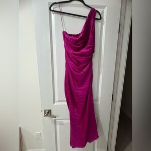 Chic One-Shoulder Magenta Dress
